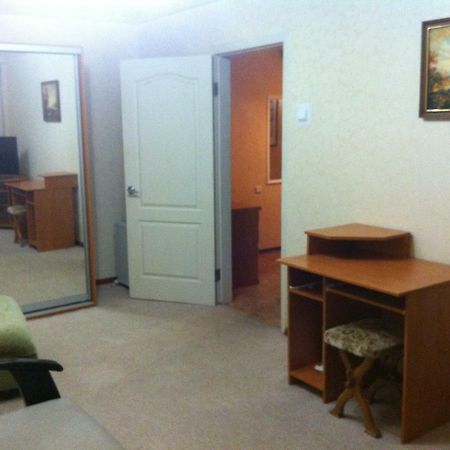 Apartments on Nauky Avenue 39 Kharkiv Extérieur photo